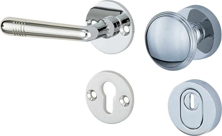 311.0031.12 Entrance door rosette set knob/handle with core pull protection brass chrome plated polished DIN left 311.0031.12 Entrance door rosette set knob/handle with core pull protection brass chrome plated polished DIN left