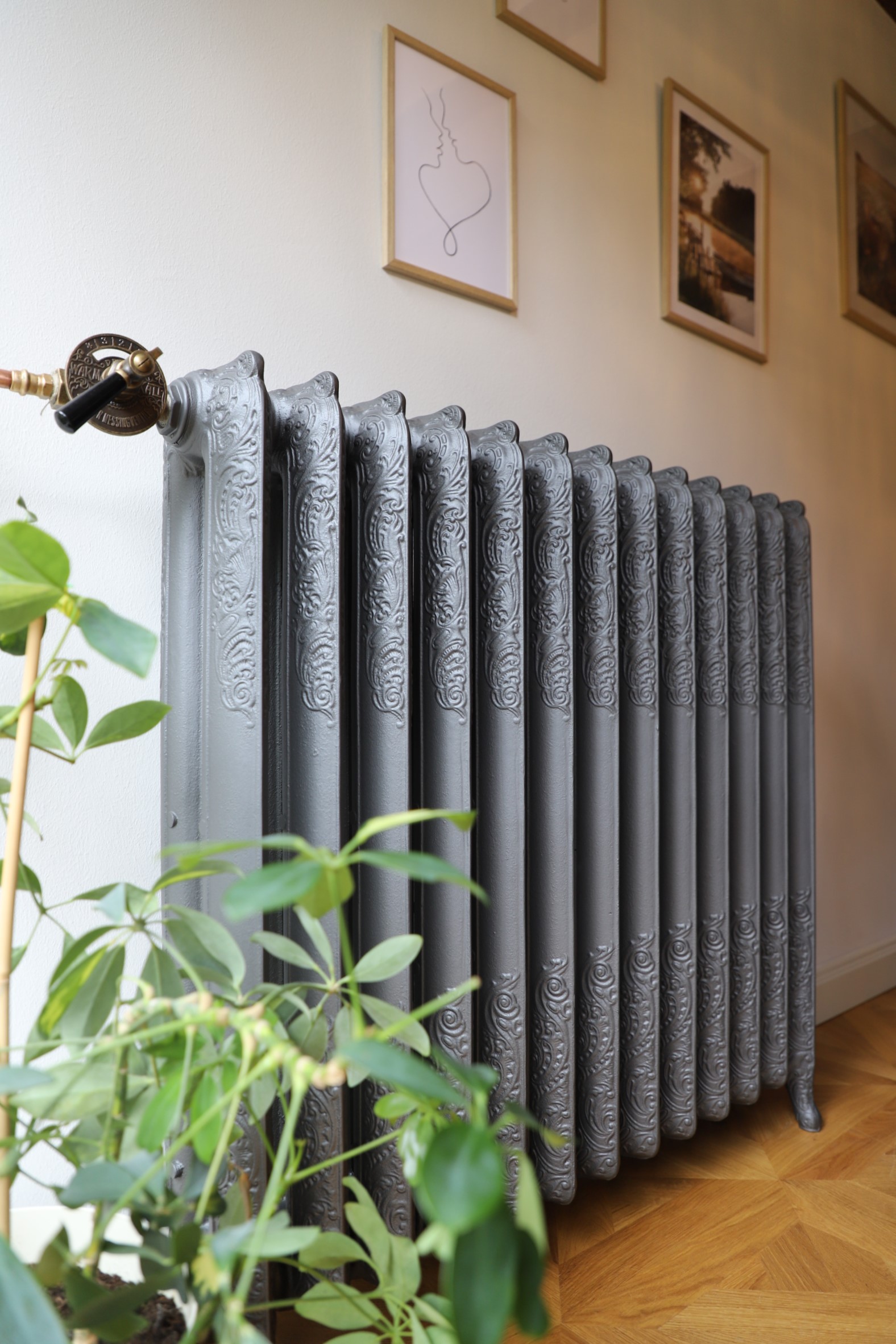 Cast iron heatening element three column