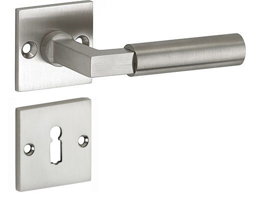 Roomdoor rosette garniture historicism Roomdoor rosette garniture historicism